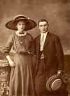 41-3-lizzie-and-tom-1912.jpg (111732 bytes)